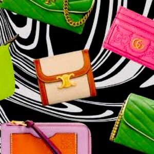 2 B’s Handbags Unlisted Accessory Item